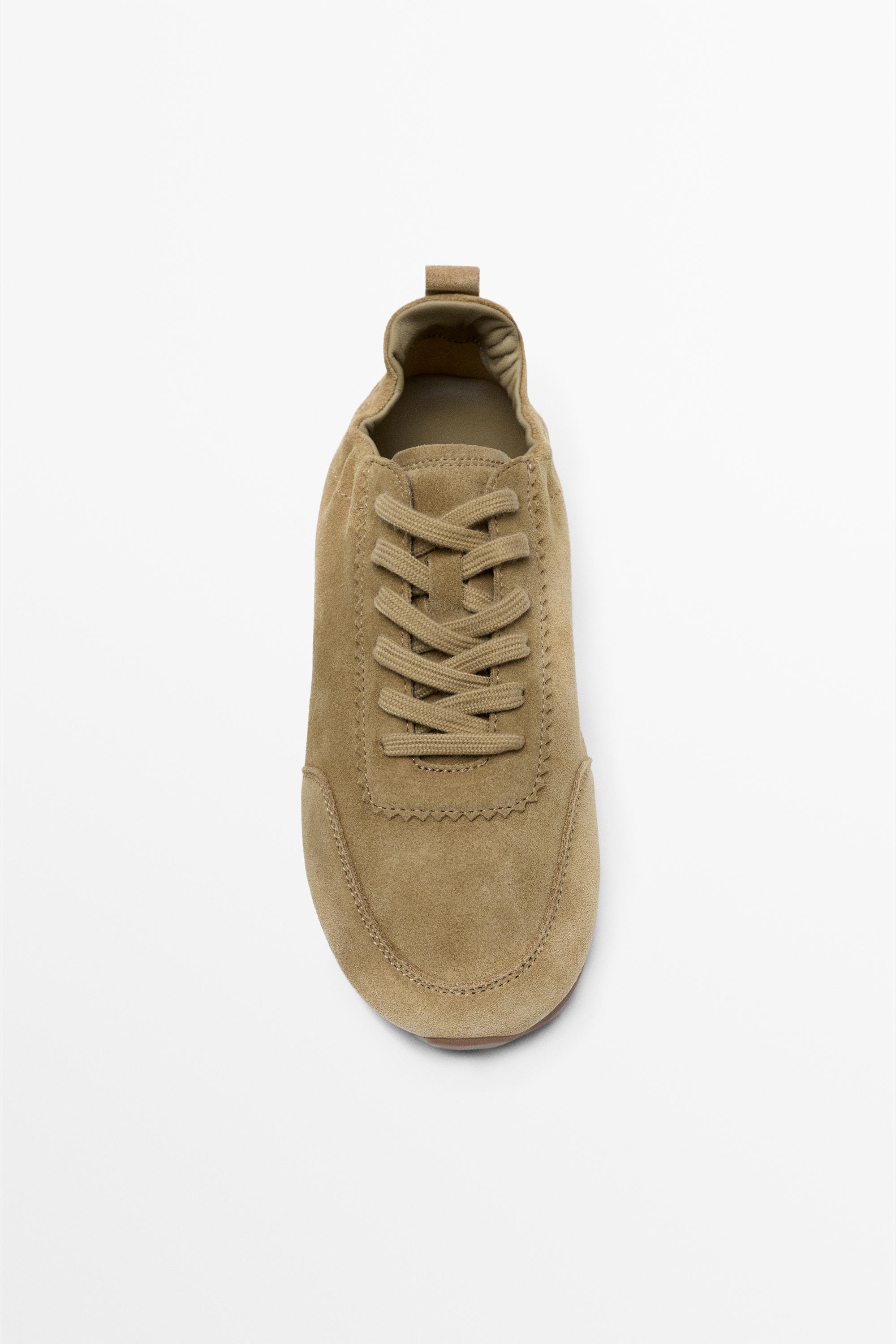 Chaussure de sport en cuir souple